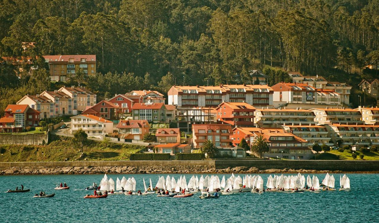 Apartamentos Vida Carrumeiro Corcubión Esterno foto